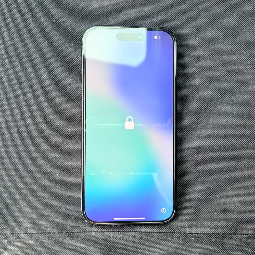 Apple iPhone 16 - Locked